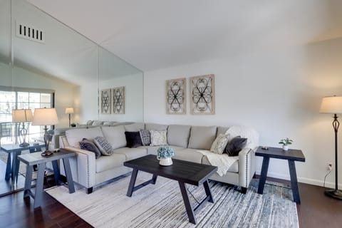 Furnished Patio + Pool Access: Palm Desert Home! House in Indian Wells