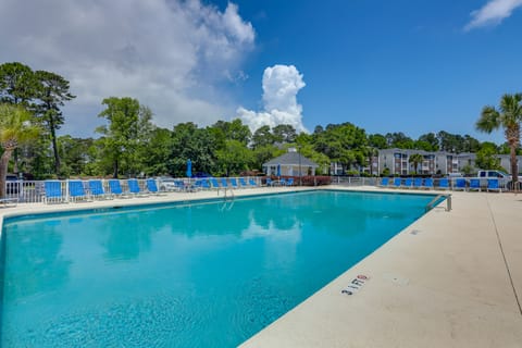 Ground-Floor Myrtle Beach Condo w/ Community Perks Apartment in Carolina Forest