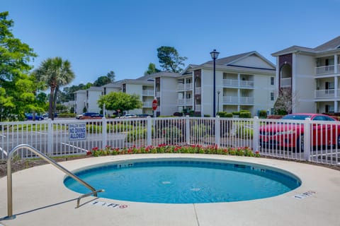 Ground-Floor Myrtle Beach Condo w/ Community Perks Apartment in Carolina Forest