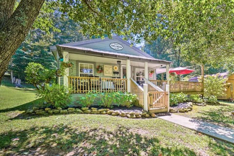 'The Creek' Winfield Gem: 73 Acres of Privacy House in Tennessee