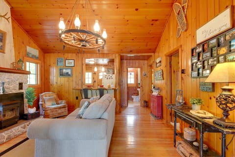 Lakefront Cabin w/ Private Dock & Fire Pit! House in Wisconsin