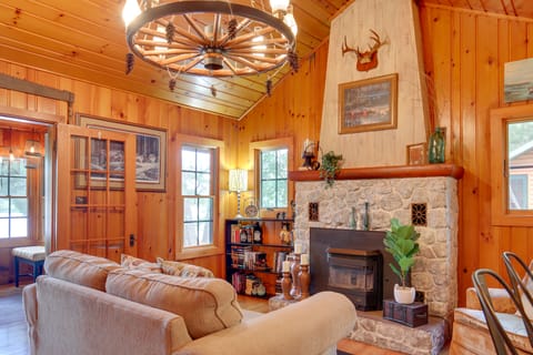 Lakefront Cabin w/ Private Dock & Fire Pit! House in Wisconsin