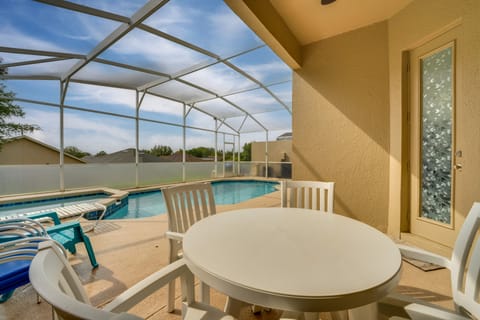 Pool & Lanai: Davenport Home 12 Mi to Disney House in Four Corners