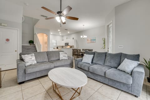 Pool & Lanai: Davenport Home 12 Mi to Disney House in Four Corners