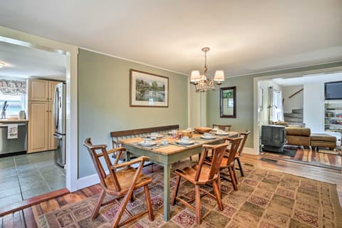 Londonderry Retreat ~ 3 Mi to Lowell Lake! House in South Londonderry