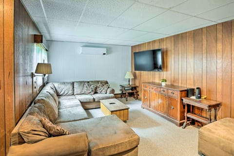 Secluded Getaway < 10 Mi to Saratoga Springs! House in Saratoga