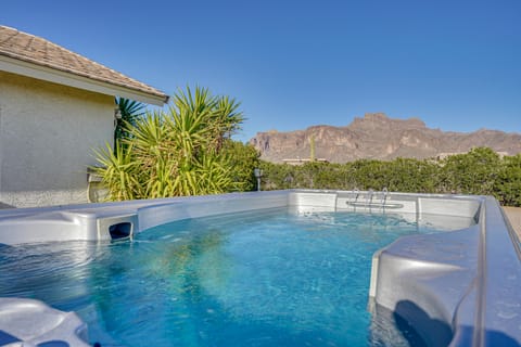 Private Hot Tub & Epic Views in Superstition Mtns! House in Apache Junction