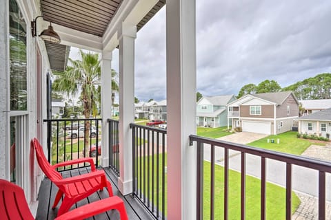 Modern PCB Home w/ Private Yard & Pool Access House in Lower Grand Lagoon