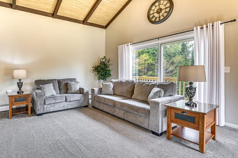 Newcomb Retreat w/ Mountain Views & Fire Pit! House in Adirondack Mountains