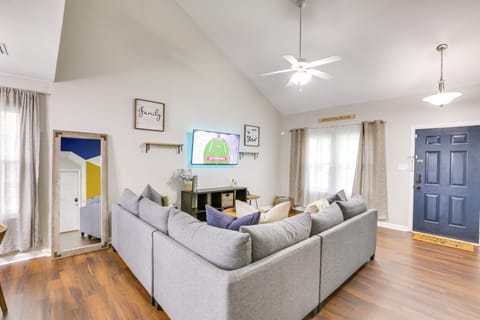Tallahassee Family Home - 5 Mi to Dtwn! Apartment in Tallahassee