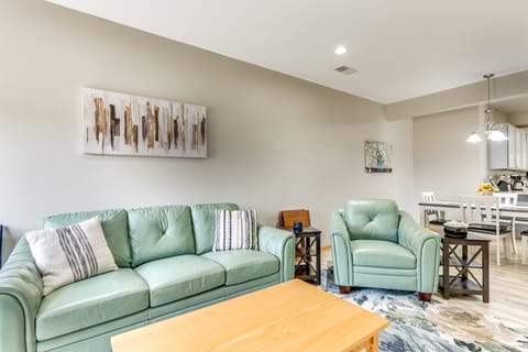 Lake Mills Retreat: 1 Mi to Beaches & Dining! Apartment in Wisconsin