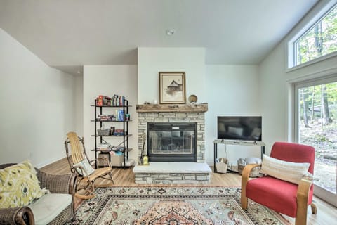 Door County Family Home: 3 Mi Whitefish Dunes House in Door County