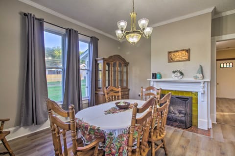 Mtn Views & Idyllic Setting! Clifton Forge Retreat House in Shenandoah Valley