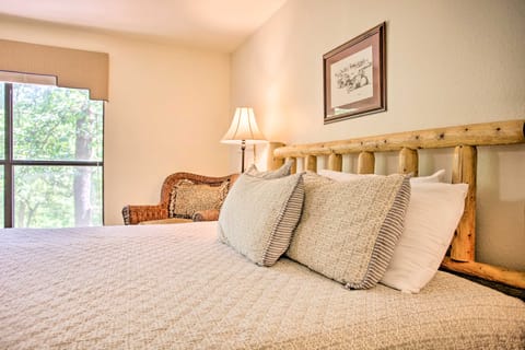 Bright Davis Escape w/ Screened-In Porch! Apartment in Davis