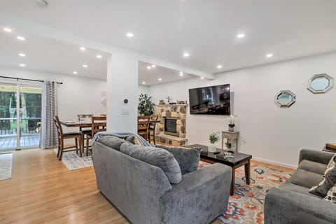 Game Room & Yard: Family Paradise in Pocono Summit House in Coolbaugh Township