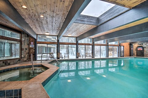 Bellaire Ski Escape ~ 1 Mile to Schuss Mountain! House in Michigan