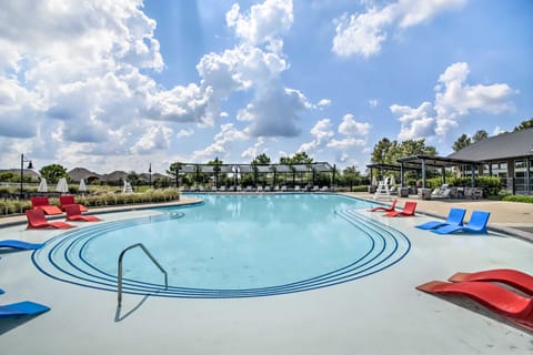 Family-Friendly Brookshire Home w/ Game Room! House in Katy