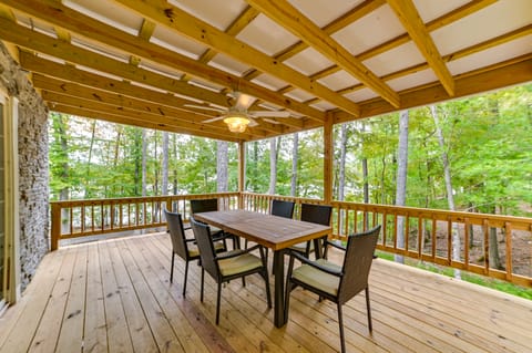 Lake Escape in Cadiz w/ Dock: Families Welcome! House in Lake Barkley