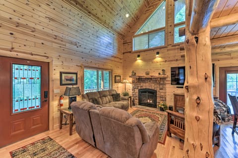 Island Park Cabin w/ Stunning Forest Views! House in Idaho