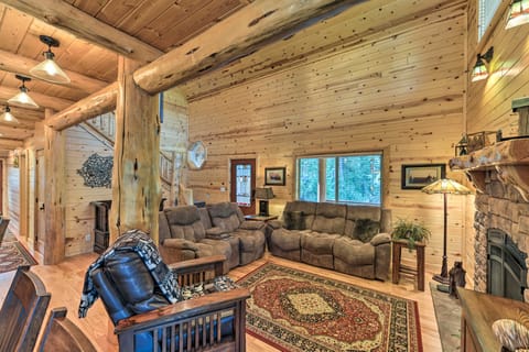 Island Park Cabin w/ Stunning Forest Views! House in Idaho