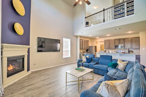 Houston Home w/ Private Yard - 16 Mi to Dtwn House in Houston