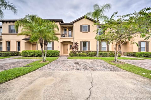 9 Mi to Disney: Davenport Resort Townhome Apartment in Four Corners