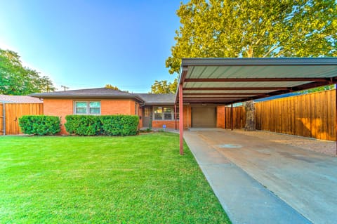 Accessible Lubbock Home w/ Yard: Near Texas Tech! House in Lubbock