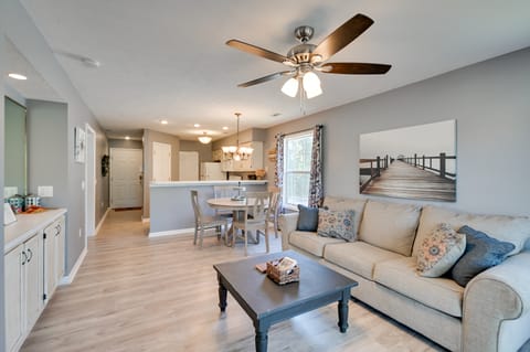 On the Fairways: Myrtle Beach Condo w/ Pool Access Apartment in Carolina Forest