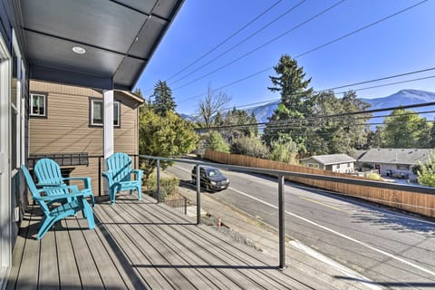 Stunning Stevenson Retreat w/ Mountain Views! House in Stevenson