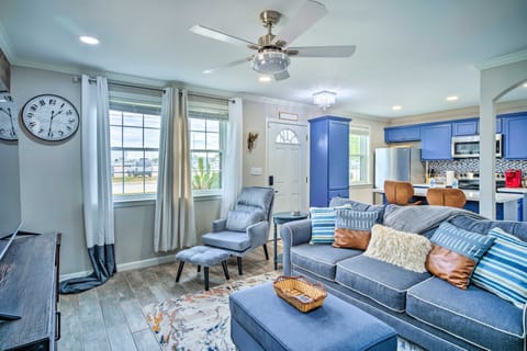 'Blue Cottage in the Bayou' w/ Private Yard! House in Baton Rouge