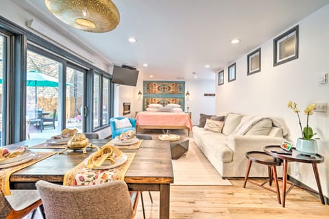 Luxury Spa Retreat: Private Courtyard & More! Apartment in Hastings