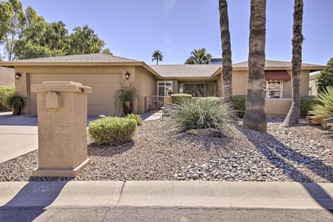 Golf Galore! Sun Lakes Retreat w/ Community Perks House in Sun Lakes