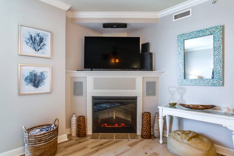 Steps to Bay! 4th-Floor Ocean City Inlet Escape Apartment in Ocean City