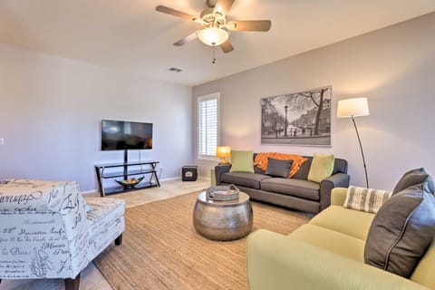 Golfer's Oasis! San Tan Valley Home w/ Pool Access House in Johnson Ranch