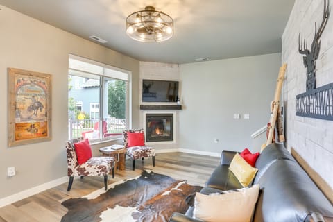 Spacious, Rustic Spearfish Home: Walk to Downtown! House in Spearfish