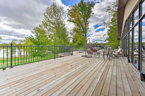 Cassopolis Escape, Near Stevens Memorial Park House in Michigan