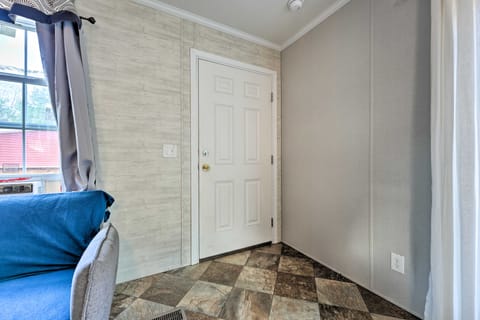 Pet-Friendly Cassoplis Cabin, Close to Parks! House in Michigan