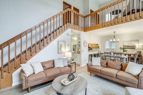 Sugar Mountain Chalet w/ Hot Tub & Ski Shuttle! Apartment in Sugar Mountain