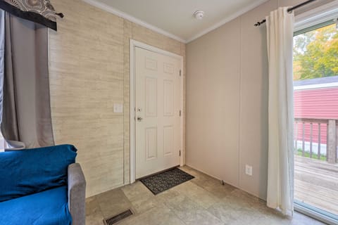 Cassopolis Cabin: On-Site Boating & Fishing! House in Michigan