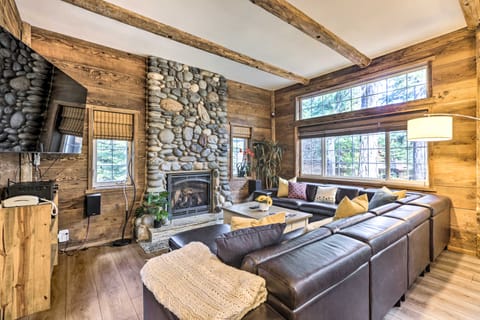 6 Mi to Homewood Mountain Resort: Tahoe City Gem! House in Tahoe City