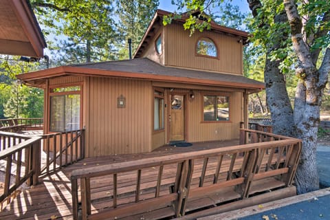 Deck + Grill: Mtn Haven in Stanislaus Nat'l Forest House in Arnold