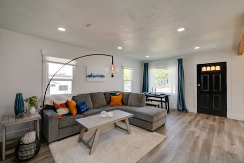 Cozy & Modern SLC Home: Yard, 6 Mi to Dtwn! House in Millcreek