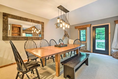 Family-Friendly Stratton Gem Close to Slopes! Apartment in Vermont