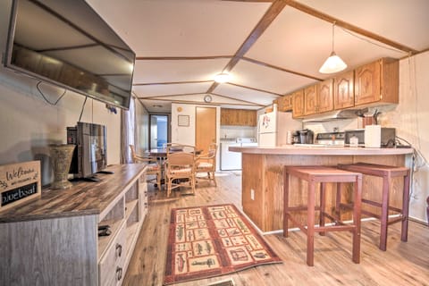 Quaint Cottage Overlooking Cherokee Reservoir Cottage in Cherokee Reservoir