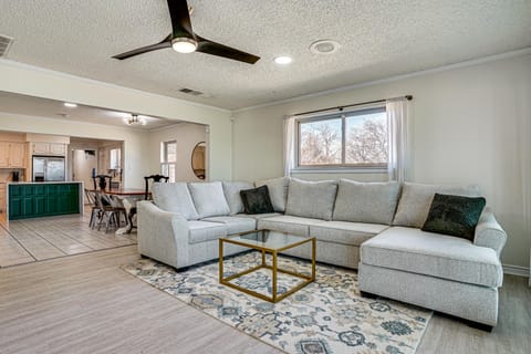 Family Fun on Eagle Mtn Lake! Home w/ Dock & Views House in Eagle Mountain Lake