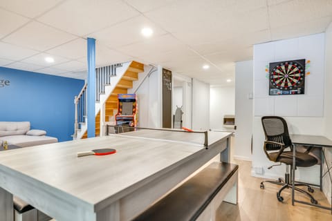 < 7 Mi to Slopes: Inviting Pocono Mtn Retreat! House in Tunkhannock Township