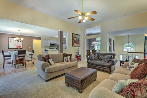 Peaceful Dallas Home w/ Deck + Charcoal Grill House in Georgia