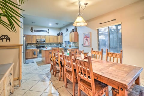 2 Mi to Surprise Stadium! Pet-Friendly Pool House House in Surprise