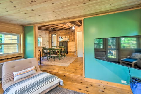 Private Sunapee Getaway: 2 Mi to Ledge Pond! House in Sunapee
