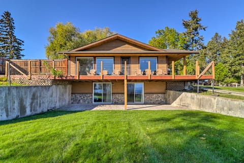 Lakeside Home w/ Beach ~ 14 Mi to Ski Area! House in Lakeside